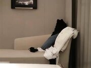 骚包探花深夜场约了个白衣少妇啪啪 沙发操口交舔弄穿上连体网袜后入骑坐猛操