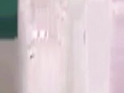 大学美女校花来了 全程露脸让小哥哥在桌子前抽插 对着镜头浪荡呻吟 表情好骚