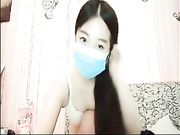 白嫩性感少妇口交带套激情抠逼自慰