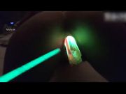 自慰血流成河 大把熒光棒插入