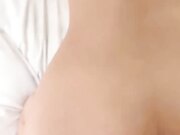 双马尾网红女神，酒店约炮随意玩，半脱内裤扣骚穴，搞的小穴好湿，特写舔屌骑乘位，美臀上下套弄