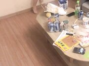 两男一女，淫乱一整夜，风骚御姐被这俩猛男玩得够呛，骚穴始终空闲不了