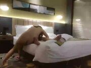 酒店约人妻 健谈脾气好 聊天调情啪啪 裸体相见欲火焚身 插入浪叫激情四射