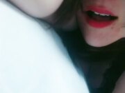 新人大奶美女直播 全程露脸情趣诱惑 吃奶玩逼跳蛋摩擦 给小哥舔鸡巴吸蛋蛋