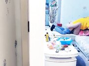 让老婆勾引上门服务的外卖员偷拍 沙发上口交时间紧任务重衣服都没脱就开干