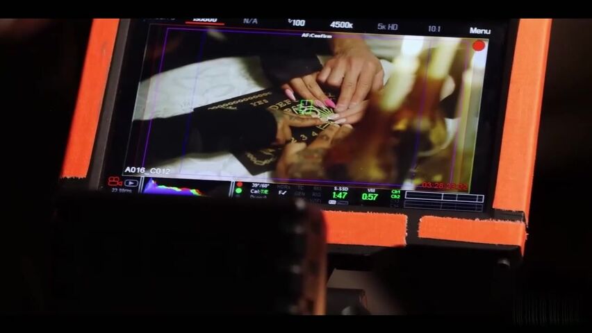 色情电影的制作花絮恐怖女鬼被大鸡巴爆操降服