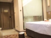 两个性感白衣妹子双飞啪啪，穿上黑丝口交后入骑坐轮着猛操