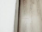 小少妇到了宾馆还害羞摸都不让摸 偷看她洗澡进去就玩她奶子 半推半就直接无套插