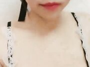 想舔棒棒糖圆润肥臀少妇居家啪啪性感黑丝女仆装 翘起屁股拨开内裤摩擦骑坐特写