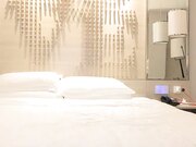 撒娇打人的样子可爱极了，叫床好嗲_观赏性比AV还爽，小哥太持久_妹子扛不住想打人