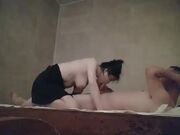 足浴街边店小粉灯黑衣少妇