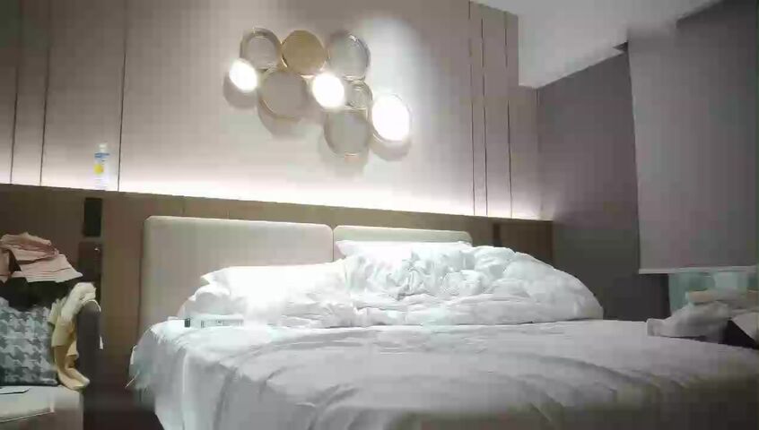 【哥现在只是个传说】，小利同门师兄，小秋首场，00后大圈美女，中场休息再战，重返拼颜值时代