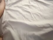 蓝白裙裹不住巨乳，鸡巴硬得干她无毛逼内射满穴，爽得她浪叫求再来