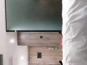 老哥约了个少妇吃完饭直播啪啪 上位骑乘大力猛操搞了两炮非常诱人