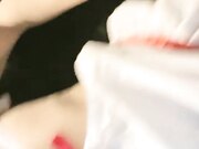 戴着跳蛋勾搭吃宵夜小哥哥打炮 一路潮吹喷水情趣制服在酒吧厕所开战