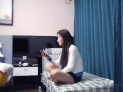 约曾经做过车模的173CM高挑性感长腿美女啪啪,颜值高 人瘦逼紧