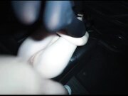 车震艳遇长腿美女惨遭滴滴司机醉奸，白嫩的肌肤爽极了水灵灵的淫水泛滥小穴