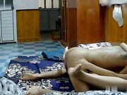 黑客破解家庭摄像头偸拍背纹小伙玩肏高颜值好身材漂亮女友插一插舔一舔交替着来