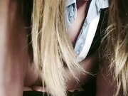 娇滴滴美乳 勾搭兄弟俩午夜高铁桥下3P野战 干一会蚊子多激情车震接着操