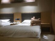 约了一个晚上的极品 女 哥哥 你鸡巴好大哦 比我前男友大多了 她每次都不能满足我