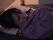 同学们在家里喝酒 被轮奸的女大学生1