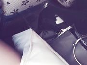 少女大胆外拍公交车大马路上玩露出