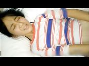 清纯美女露脸吃鸡巴 下面非常紧 水很多