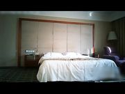 会喷水的少妇高潮喷的床湿了