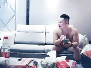 仲达寻花赵总约网红外围妹 妹纸太骚来劲加钟继续 蹲着埋头深喉口交