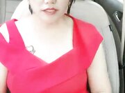 大白天激情户外马路边上的啪啪 全程露脸的气质少妇路边给小哥口交大鸡巴