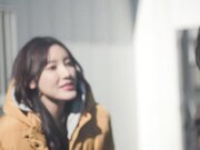 欲求不满的人妻与社区大叔们三天两夜的出轨中出1