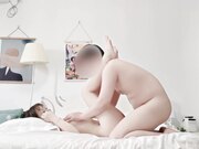 G奶母狗骚气四溢 馒头骚逼淫水横流