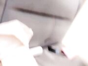 姐妹双飞全程露脸伺候大屌哥，深喉口交大鸡巴，淫声荡语撩骚互动，多体位无套轮草两女，浪叫不止高潮不断