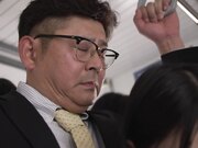 在杂志上受欢迎的I罩杯女高中生写真偶像被骚扰后1