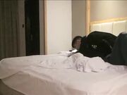 带学妹品红酒 灌醉后强行打炮 刚开始还不愿意 被继续灌酒