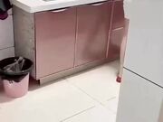 极品女邻居饥渴难耐主动求操情趣内衣配白丝震动棒不停抚慰骚穴她儿子疯狂拍门喊