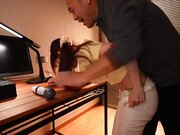 华奢纤细巨乳女友被我父亲寝取并播种2