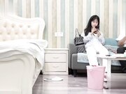 高端约炮极品爆乳居然没看上换了个身材苗条的清纯学妹各种姿势抱起爆插