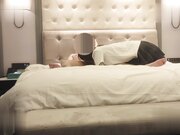 酒店约炮刚下海的极品网红黑丝JK制服诱惑呻吟刺激