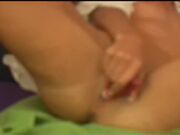 金发骚货不等男人到来 自己张开了她的骚逼渴望赶紧插入