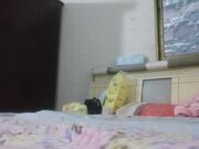 站街女探花不得不说这大姐的胸是真的大进门就脱裤子催大哥让她把逼掰开