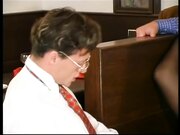 淫荡的骚逼今天就让大鸡巴见识一下她的疯狂