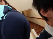 汗湿巨臀 激情12连发榨干年轻教练的排球人妻1