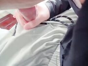 客厅让妹妹口爆吞精趁其不备插射到阴道深处嫩穴装不下精液都溢出来了