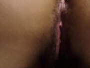 露胸毛衣的嫩妹年纪轻轻却已经是黑木耳身经百战