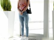 可爱的女孩 身材苗条瘦小却敢挑战巨大的黑人巨屌