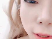 极品白丝小狐狸露脸让大哥玩弄 撅着屁股塞上肛塞 口交大鸡巴 乖巧听话展示骚逼