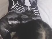 暴草前凸后翘极蜘蛛侠开裆装美女 极品女神剪开牛仔裤无套啪啪