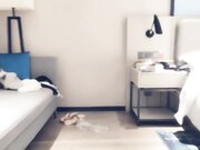 约美腿漂亮妹子骑在身上互舔口交