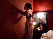 现实版美女与野兽 全程罕见露脸 淫荡对白 实习的大学生为转正贡献自己